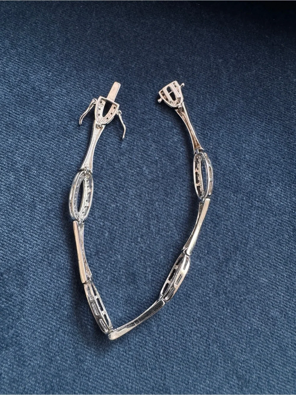Vintage Sterling Silver CZ Oval Illusion Link Bracelet.